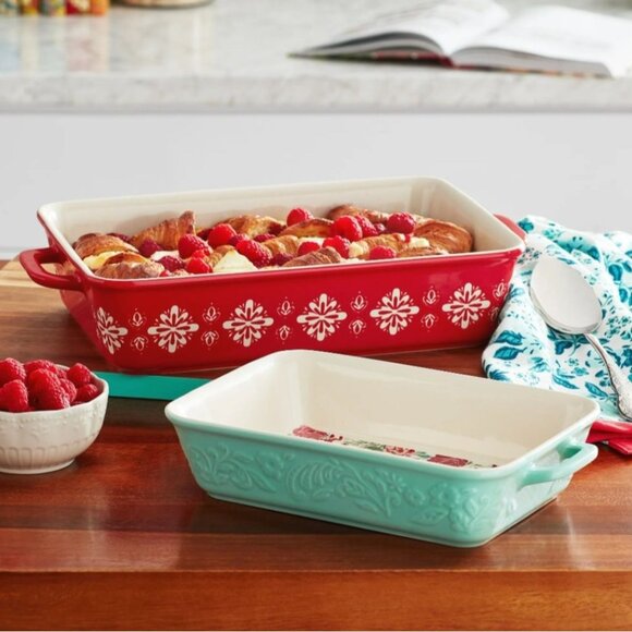 The Pioneer Woman Bakeware Set Holiday Stoneware Merry Meadows 2-PC Rectangular - Picture 5 of 6